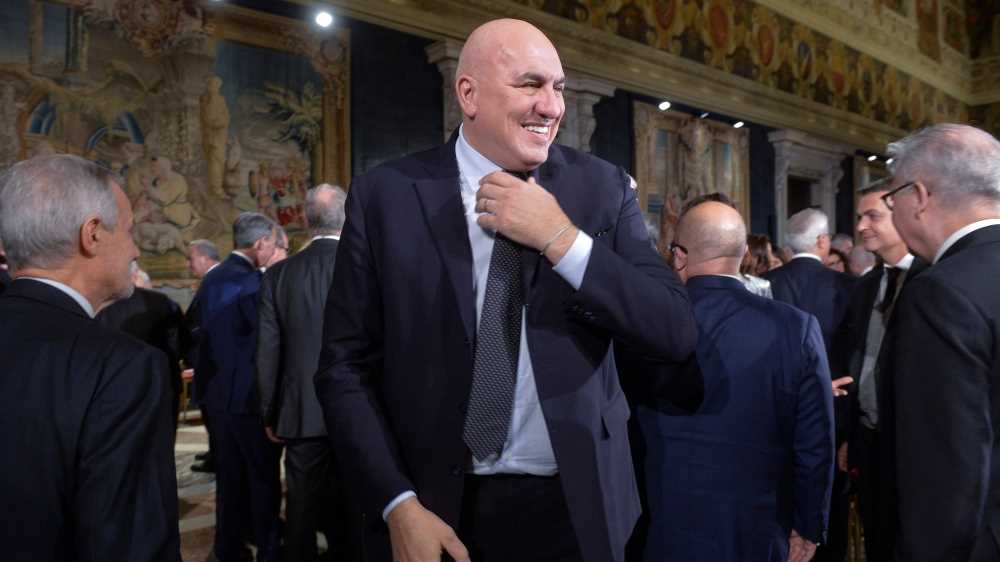 Crosetto il ministro più ricco, Meloni raddoppia. Sul podio 3 di FdI. Ma il record va al viceministro Leo