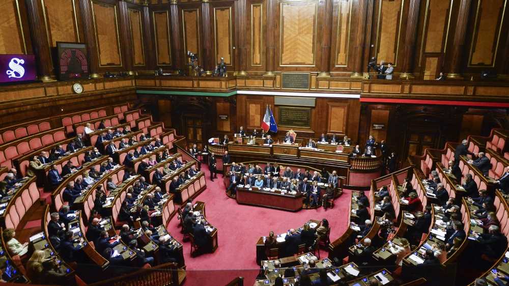 Dl Sicurezza, ok di Palazzo Madama con 'quasi rissa' e sit-in in forma di flash mob in aula delle opposizioni