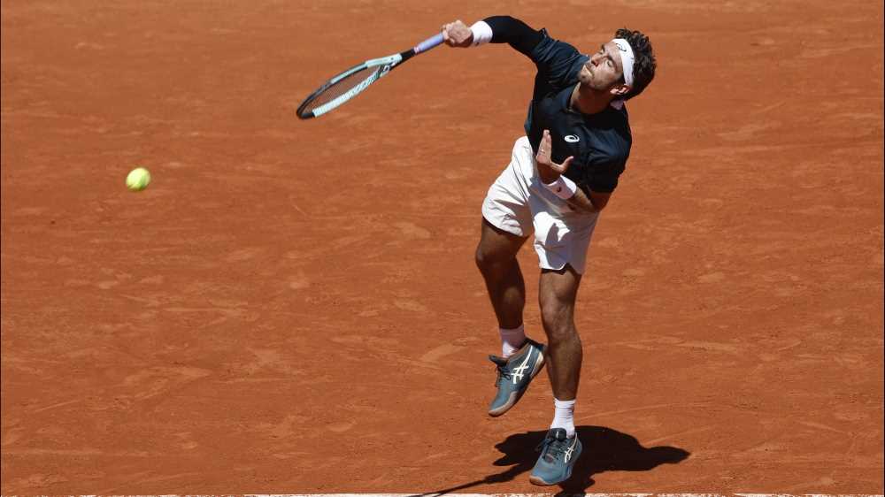 Oggi al Roland Garros scende in campo Jannik Sinner. Vince Musetti, ieri delusione Paolini,