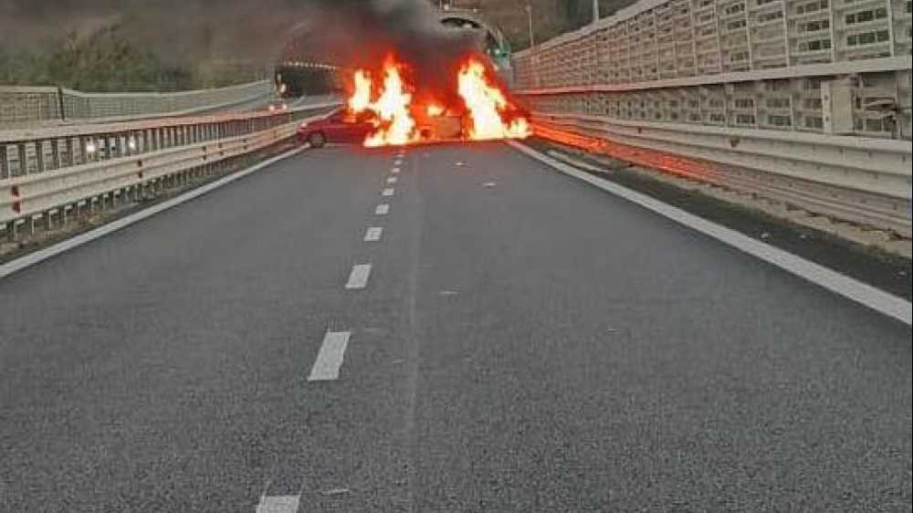 E’ caccia ai rapinatori di un furgone portavalori in Calabria, bottino 2 milioni di euro