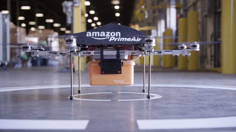 Effettuata in Italia la prima consegna pacchi tramite drone