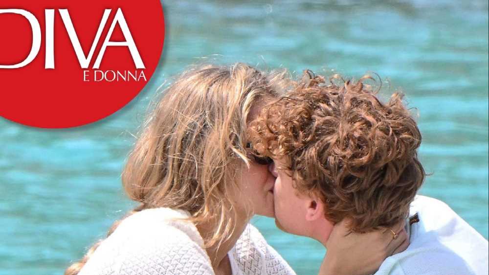 Estate bollente: Sinner e Laila in barca, scoppia la passione in alto mare