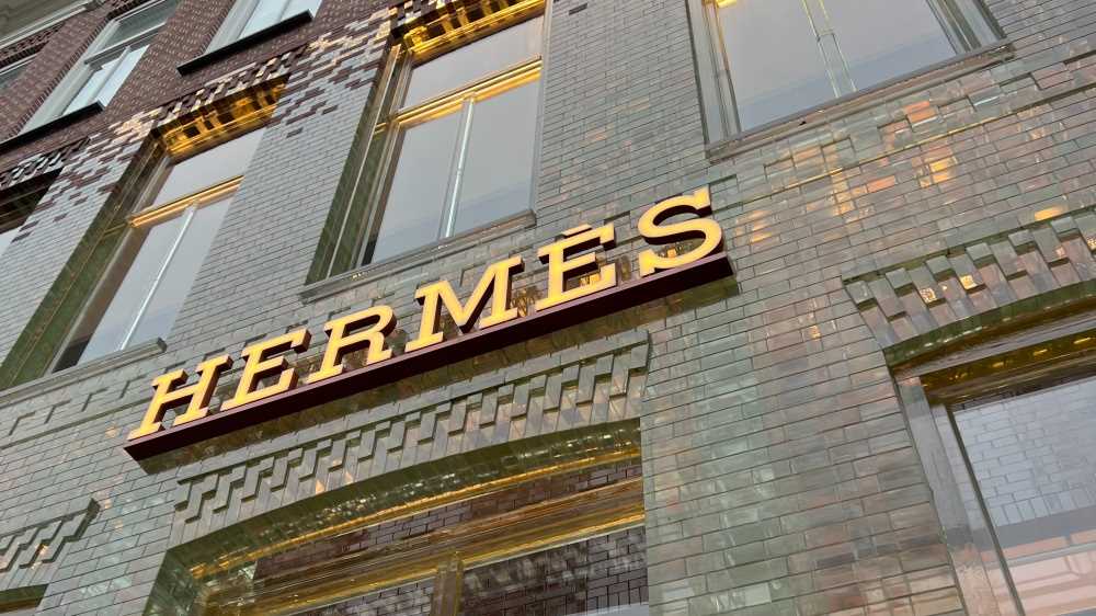 Famiglia Hermès: i dieci miliardi di eredità vanno al domestico marocchino di Nicolas Puech
