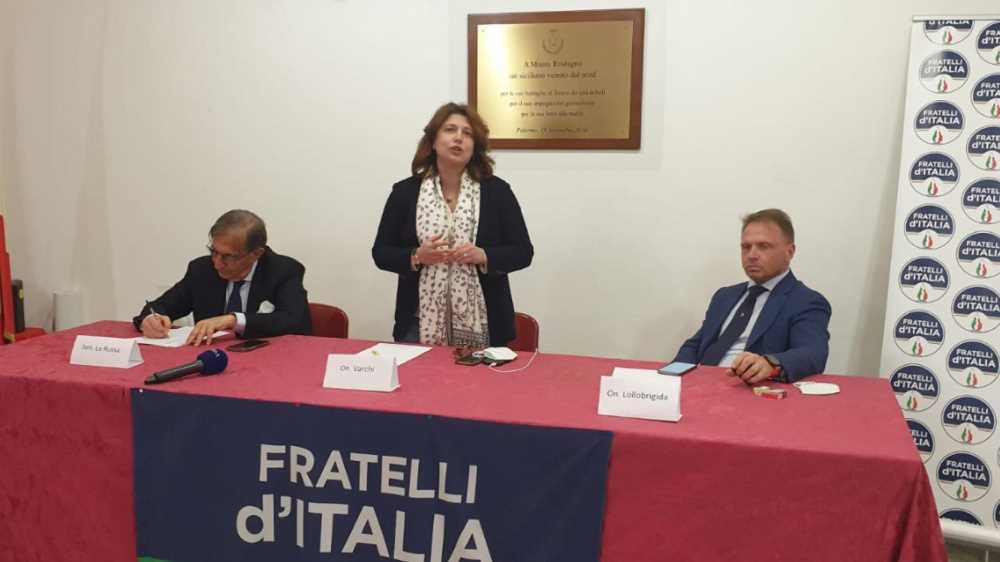 Fratelli d’Italia, arriva la proposta di legge sulla 'mafiosfera': è stretta contro l’apologia-social