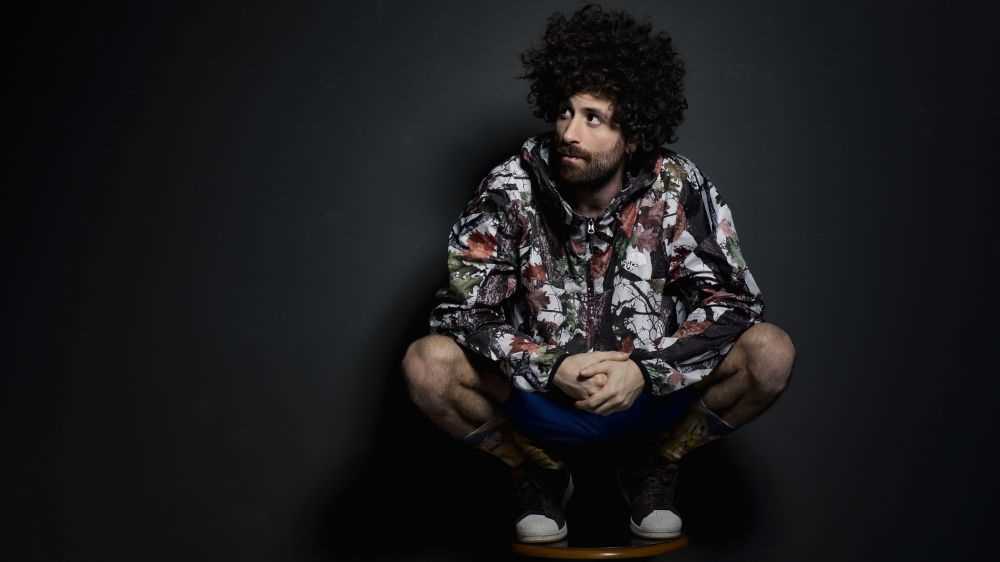 Gio Evan ospite in collegamento su RTL 102.5: "Nel mio mondo la scrittura ossigena la musica, e viceversa"