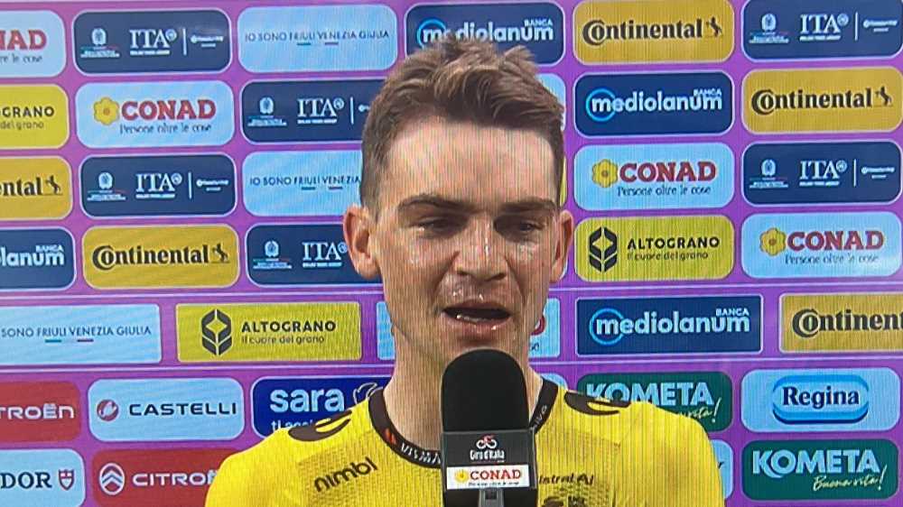 GIRO D’ITALIA, GIULIO CICCONE BEFFATO SULLE DOLOMITI, VINCE KUSS