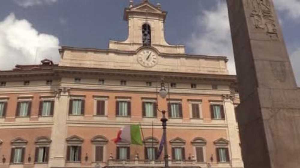 Governo, il Commissario Figliuolo stringe i tempi: da lunedì le prenotazioni in tutta Italia per le vaccinazioni degli over 50