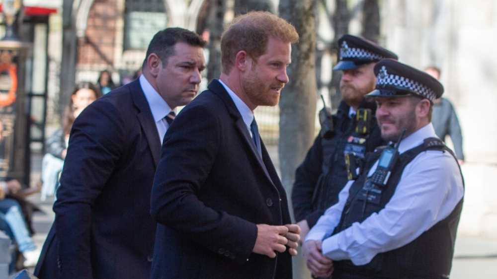 Gran Bretagna, Harry perde il titolo di "Sua altezza" anche sul sito ufficiale della casa reale