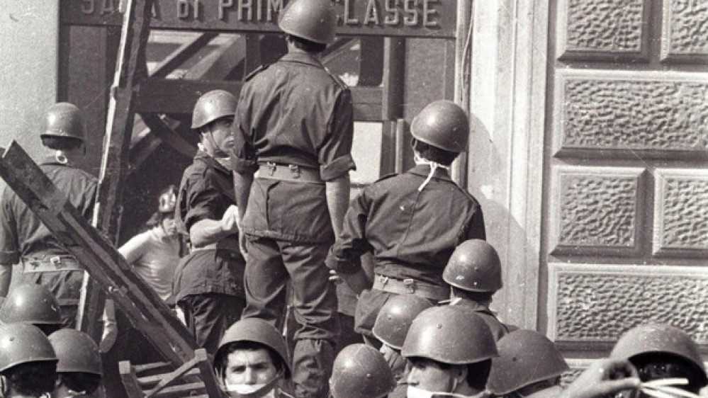 Il 2 agosto 1980 l’attentato sanguinario alla stazione di Bologna. Mattarella, non tutte le ombre dissipate