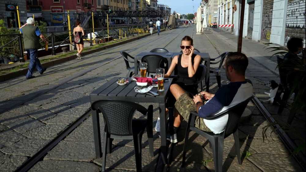Il Covid corre in Europa, boom di contagi nel weekend, alcuni Paesi verso nuove restrizioni