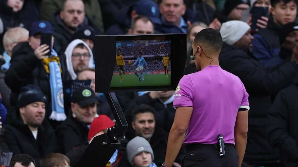 Il Var fai da te, in promozione abruzzese annullato un gol per un tocco di mano ripreso da un dirigente