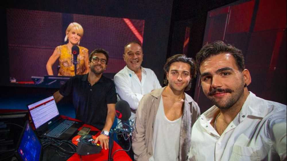 Il volo a RTL 102.5: «Avere successo è difficile, ma mantenerlo è ancora più difficile. Sanremo? Vedremo...»