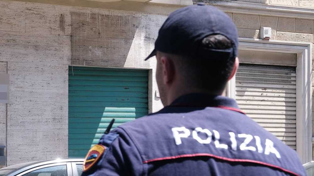 In fin di vita un 55enne accoltellato in strada a Milano da un giovane di origini gambiane