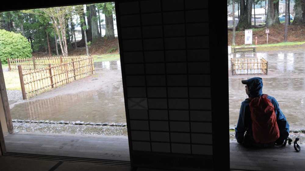 In Italia ci sono 200 mila hikikomori, giovani che si isolano da tutto e tutti: il numero cresce e sfugge alle stime ufficiali