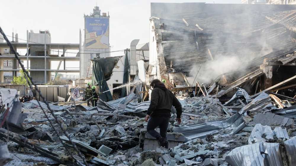 Inferno di droni e missili su Kiev e altre città ucraine. Zelensky agli alleati, la difesa antimissile assolutamente necessaria