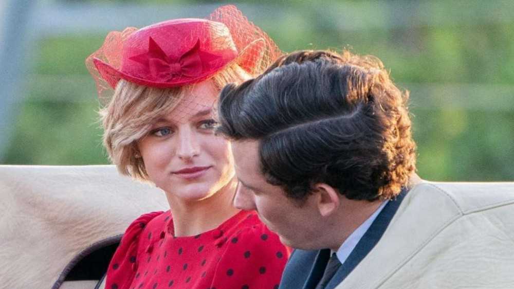 Inghilterra, la famiglia reale furiosa contro la nuova serie televisiva "The Crown"