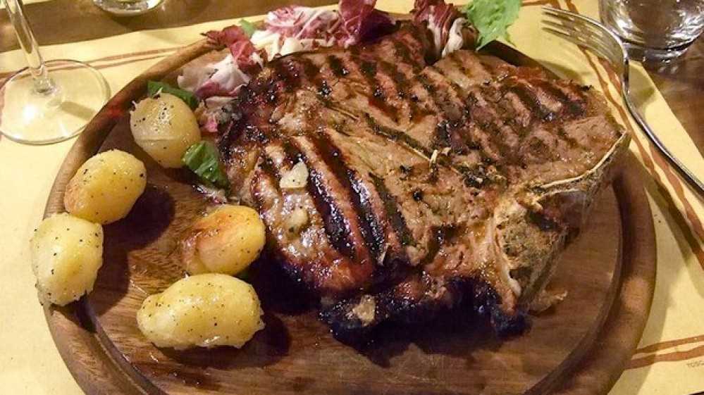 Italia sulle barricate in Ue. No al cibo sintetico al posto della “fiorentina”, di prosciutto, salame e mortadella