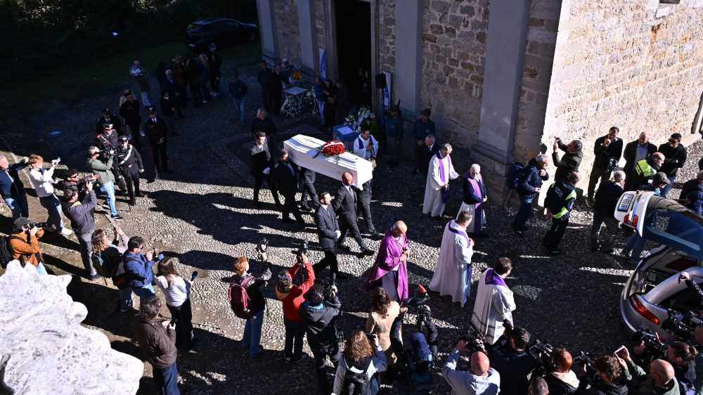 L'ultimo addio a Pamela Genini. L'omelia del parroco, sfigurata da egoismo e prepotenza
