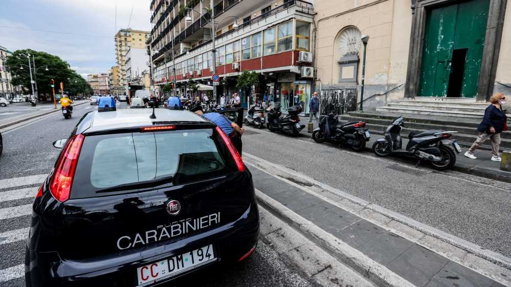 La banda del buco scoperta a Napoli, passava dalle fogne e accumulava ricchezze
