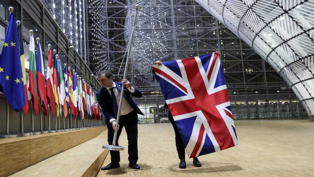La Gran Bretagna da oggi è fuori dall'Unione Europea, la Scozia annuncia, noi torniamo presto