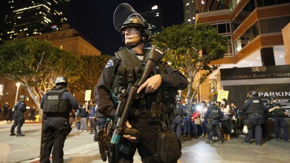 La polizia americana spara, uccide e imprigiona più persone degli altri paesi al mondo