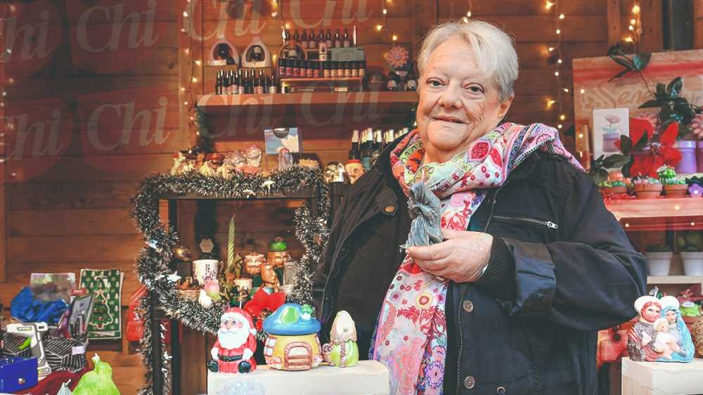 "Le mie candele profumate che vendo al mercatino a 35 euro", parla la mamma di Giorgia Meloni