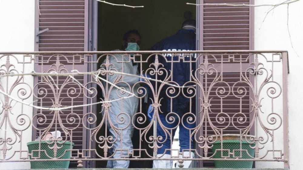 Lecco, due bambini strangolati, il padre si è ucciso