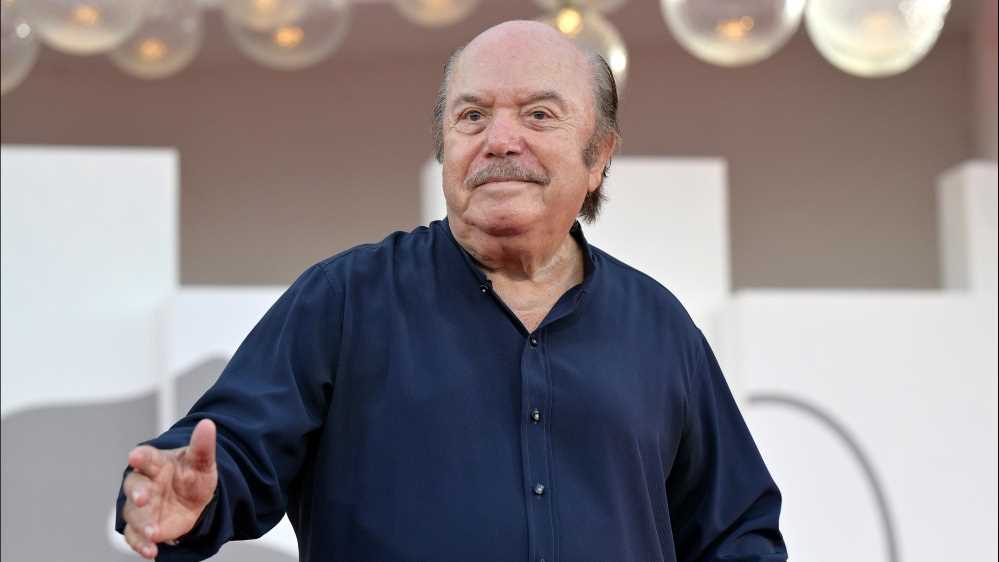 Lino Banfi racconta i suoi 90 anni: in arrivo l'autobiografia ufficiale. Ecco quando