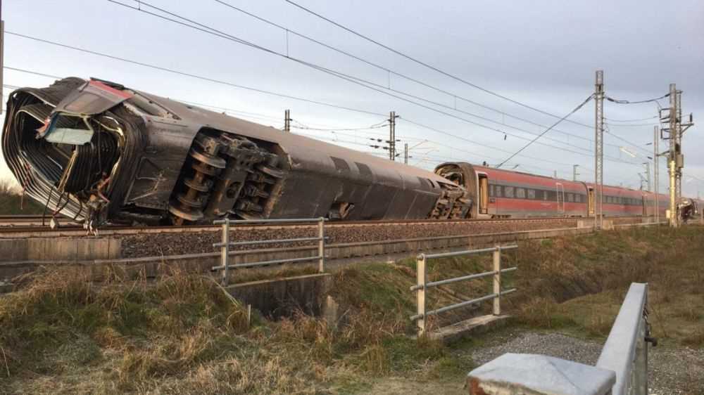 Lodi, deraglia Frecciarossa, due morti e 27 feriti
