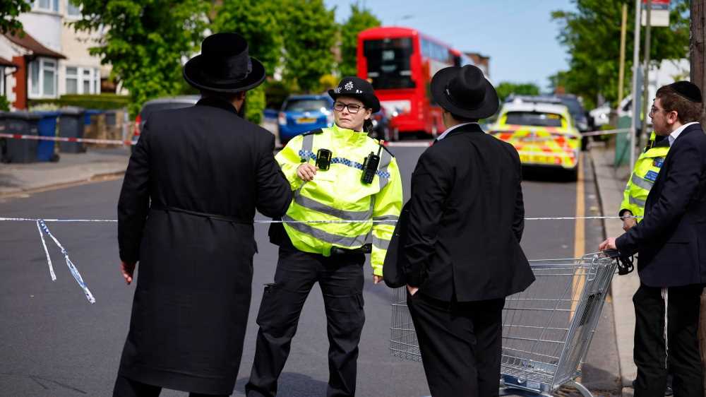 Londra: due ebrei feriti a coltellate a Golders Green, l'aggressore è stato bloccato, poi preso dalla polizia