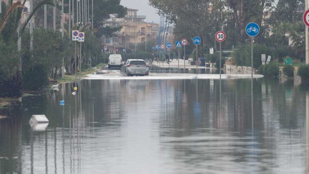 Maltempo, ancora rossa l'allerta in Emilia Romagna e Toscana. Situazione idrologica complessa