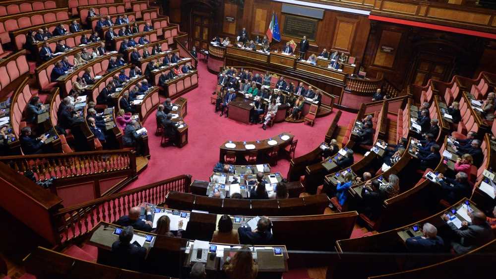 Manovra, ok del Senato. Arrivano la proroga del taglio del cuneo e i soldi per il Ponte sullo Stretto