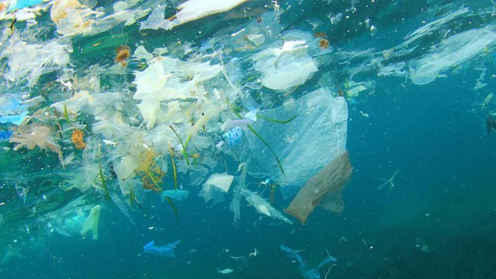 Mare, nei fondali più del 70% dei rifiuti, 77% è plastica