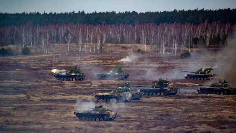 Mariupol annuncia l'evacuazione imminente. Bennett dopo aver visto Putin e sentito Zelensky, ogni sforzo per il dialogo anche se chance non sono tante