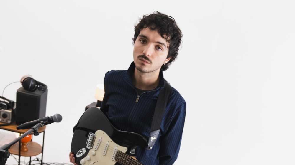 Mazzariello nelle Nuove Proposte a Sanremo 2026: il testo e il significato del brano “Manifestazione d'amore"