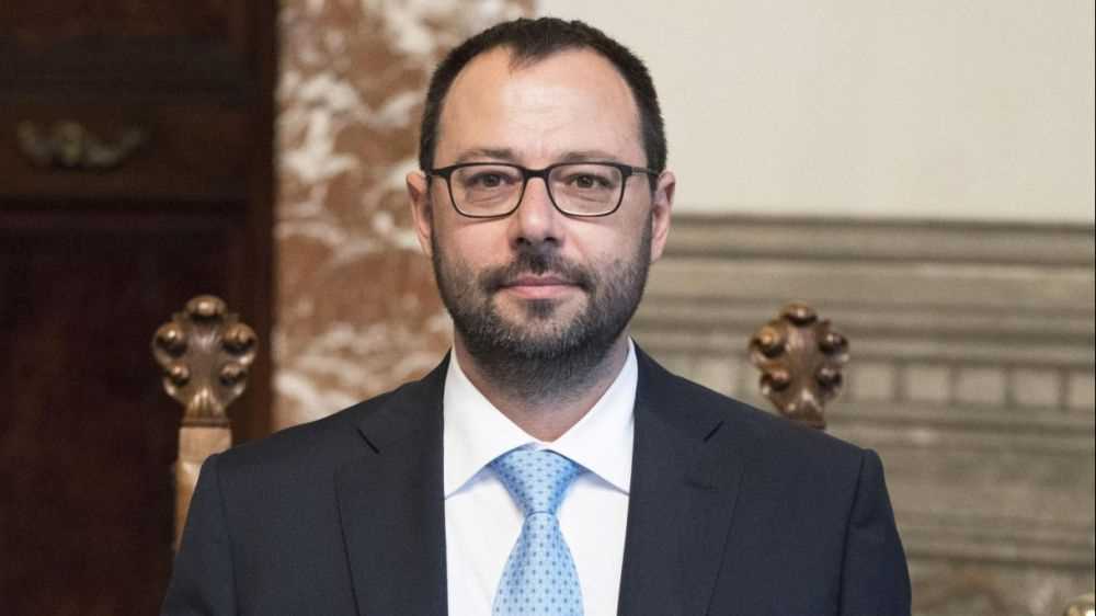 Ministro Patuanelli, il rapporto con i sindacati e le misure economiche per fronteggiare l’emergenza coronavirus