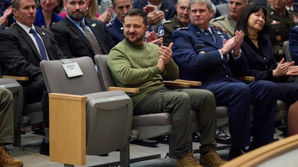 Mosca e Kiev sotto pressione le armi non tacciono e sale il bilancio delle vittime civli, Trump perplesso