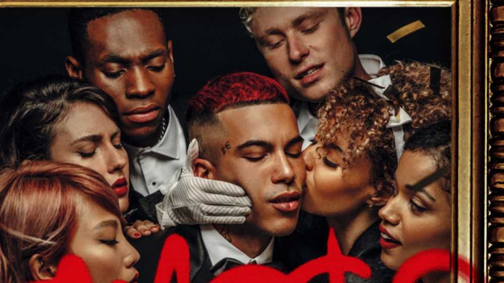Musica, nella prima classifica del 2021 Sfera Ebbasta è ancora in vetta, tra i singoli Vasco Rossi conquista il primo posto