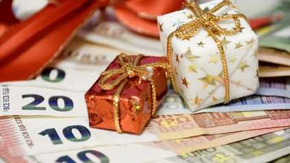 Natale 2019, per regali si spenderanno 170 euro a testa