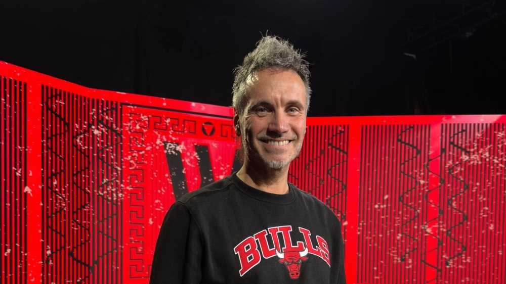 Nek a RTL 102.5: “Il palco, per me, è casa e cerco di portare casa anche all’estero. In questo tour ci sarà un po’ tutta la mia musica degli ultimi 30 anni”