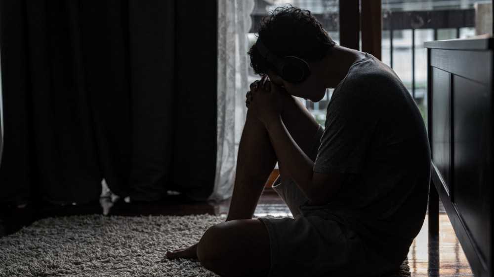 Nel mondo crescono gli Hikikomori, cioè le persone che hanno scelto di ritirarsi dalla vita sociale, in Italia sono 100mila