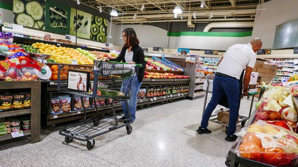 Oxfam: cresce la ricchezza dei pochi, salari in affanno e povertà stabile per milioni di famiglie