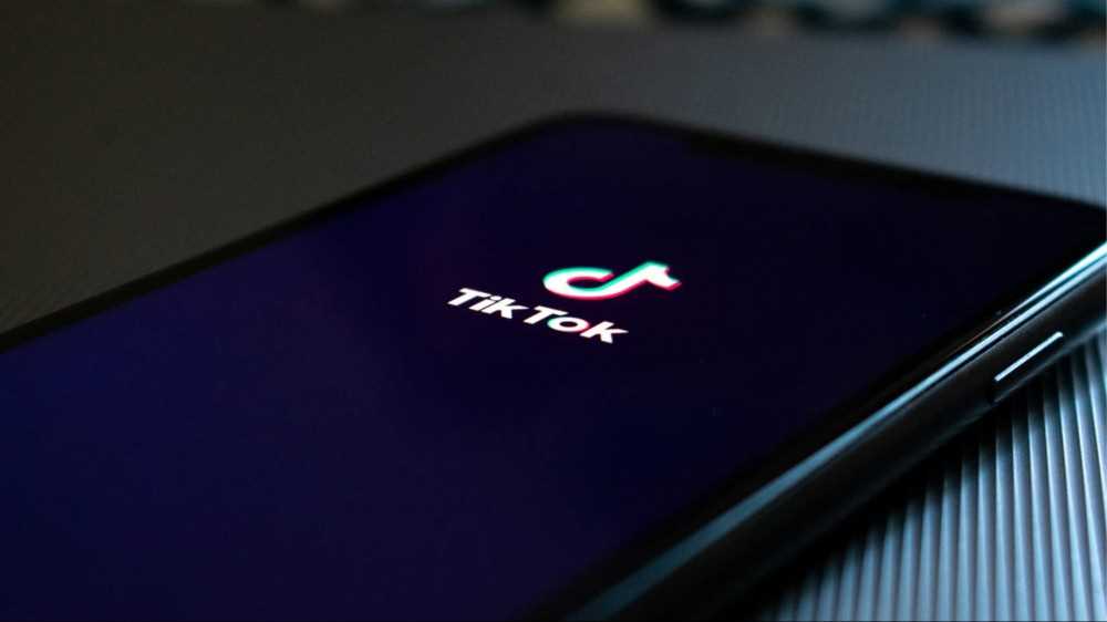 Palermo, prova estrema di soffocamento su TikTok, bimba 10 anni finisce in rianimazione, è in condizioni critiche