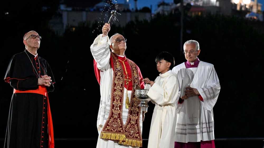 Papa Leone XIV celebra la messa nella Sagrada Familia a Barcellona: "i cristiani non possono fare la guerra"