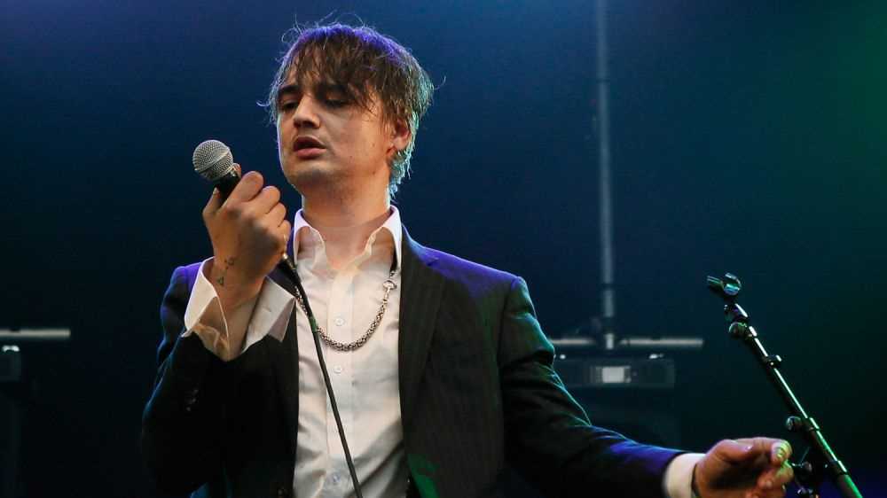 Pete Doherty, il cantante fermato per droga a Parigi