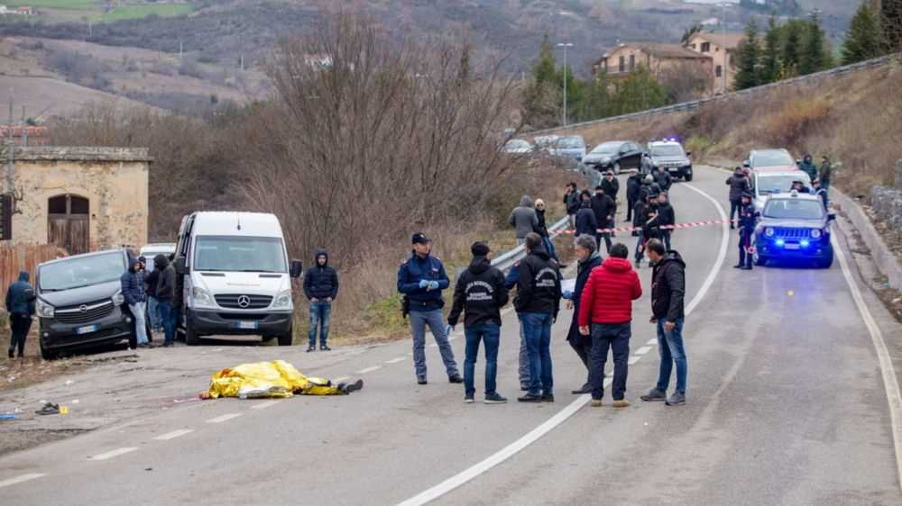 Potenza, tifosi investiti, ferito in osservazione, 25 arresti