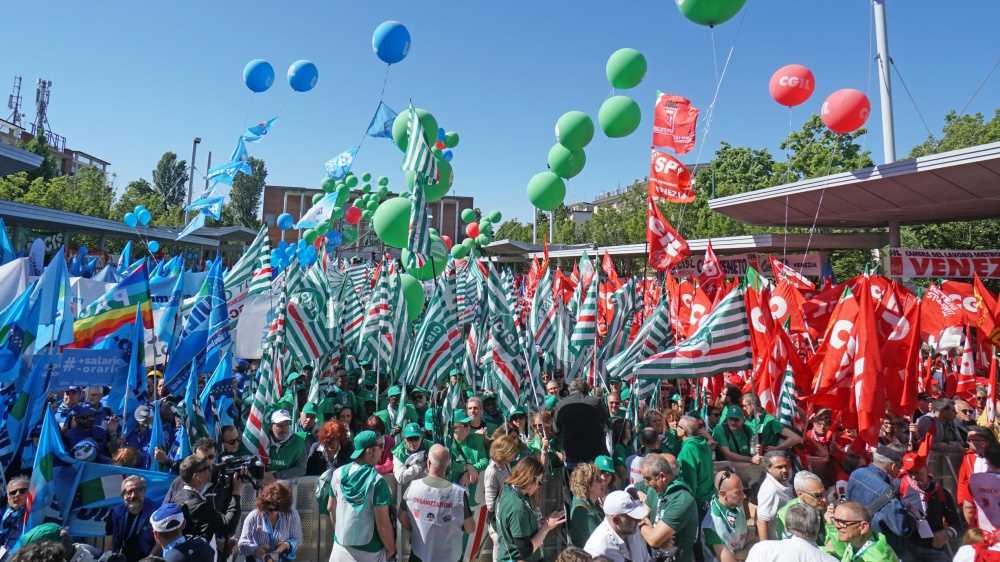 Primo Maggio, sindacati in piazza a Marghera per un lavoro dignitoso