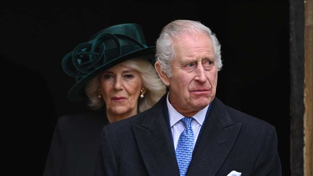 Quali sono le condizioni di salute di Re Carlo? Spunta un'indiscrezione choc