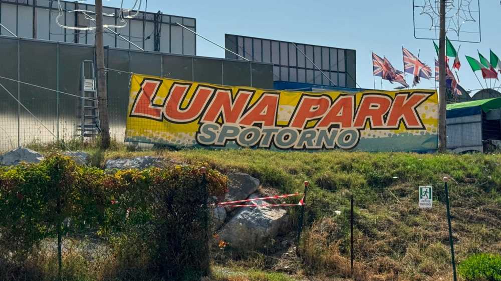 Quindicenne muore folgorato al luna park, nel savonese