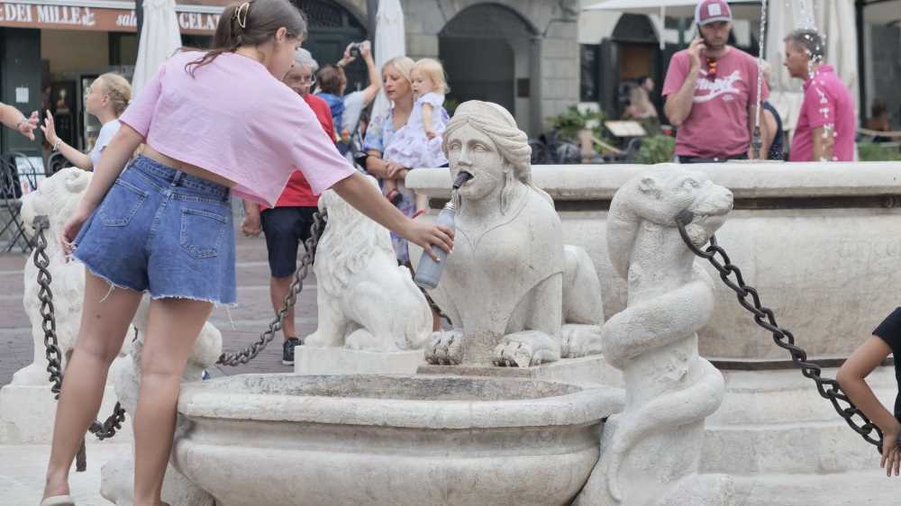 Rientro dalle vacanze bollente per milioni di italiani. Un caldo che mette a rischio anche l'agricoltura
